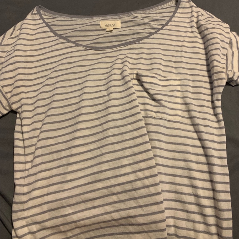 Aeire white and grey crop top